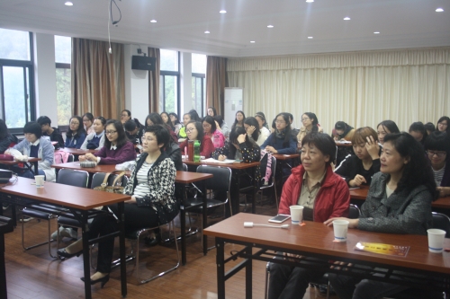 外国语学院举办关爱女性健康,学会保护自己专